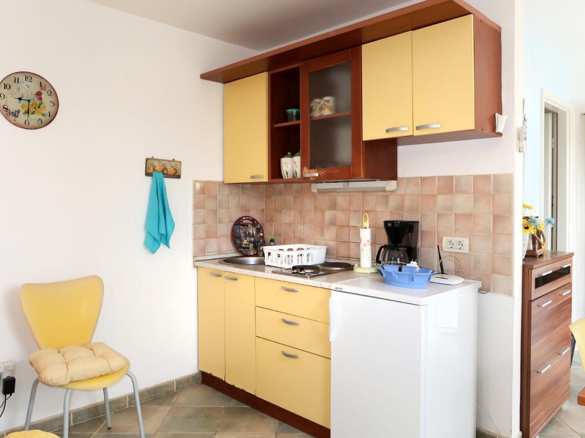 Holiday Home Garden Apartment - Brc650 By Interhome Sumartin Extérieur photo